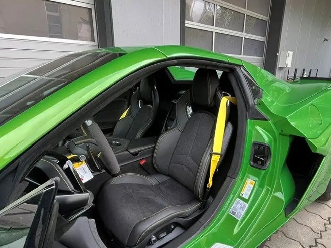 Corvette C8 - Thumbnail 14