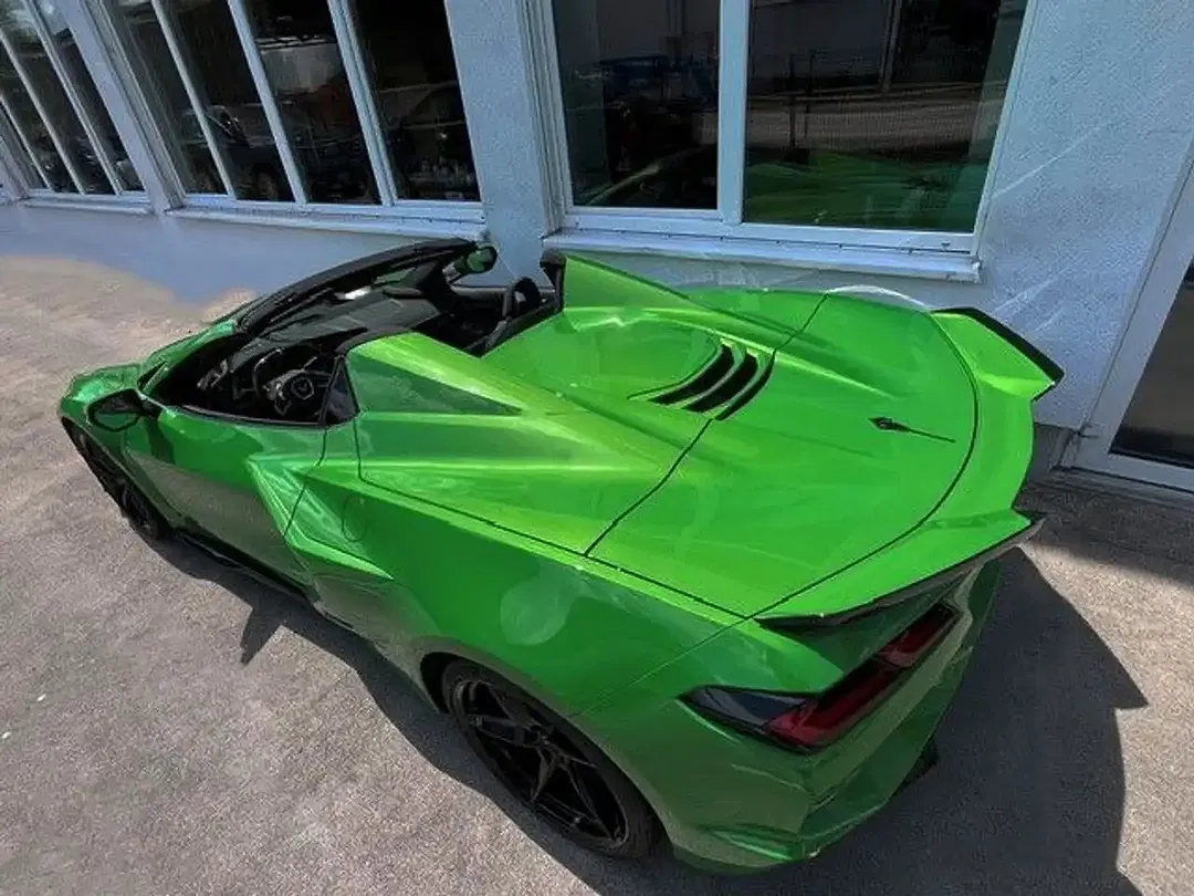 Corvette C8 - Thumbnail 6