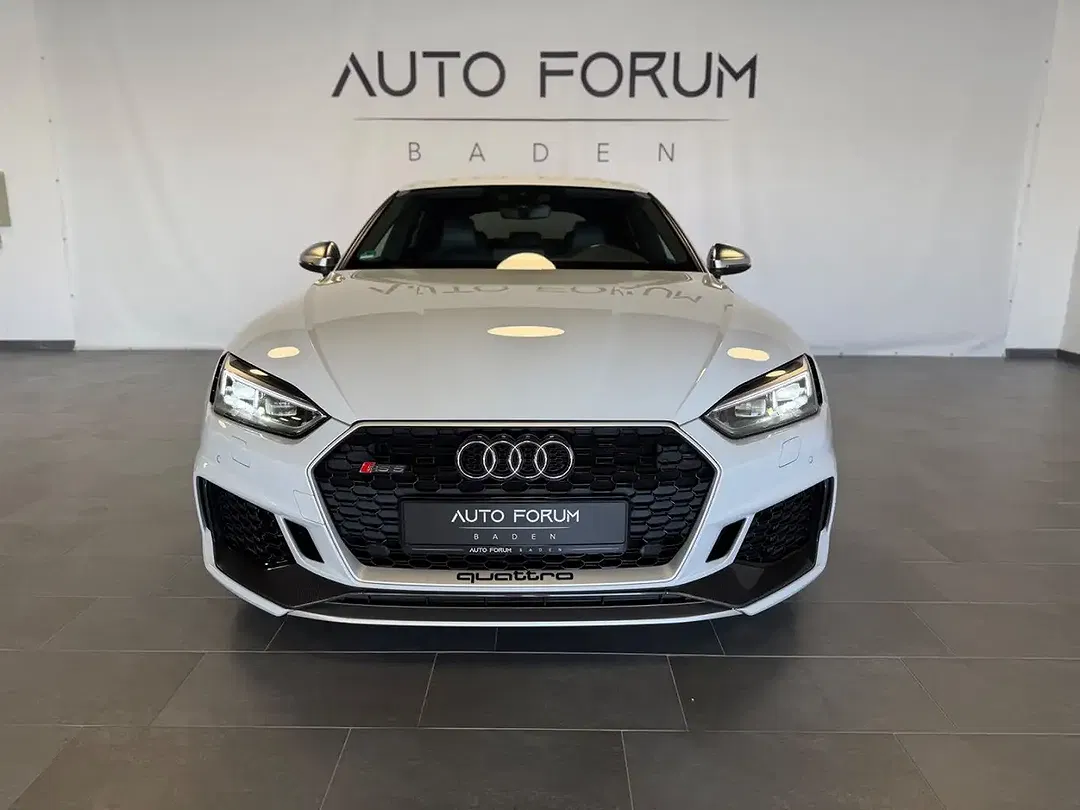 Audi RS5 - Thumbnail 3