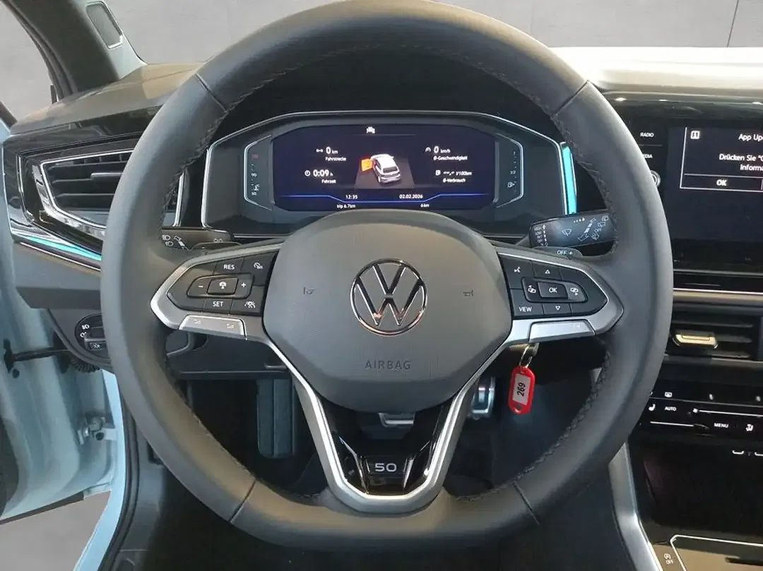 Volkswagen Polo - Thumbnail 11