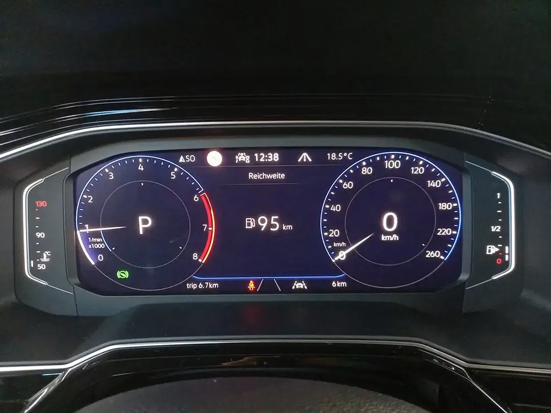 Volkswagen Polo - Thumbnail 12