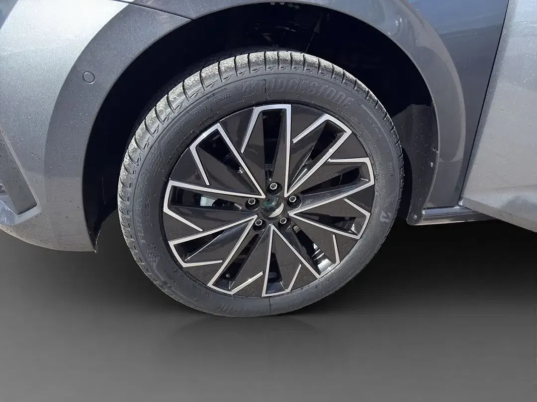 Skoda Scala - Thumbnail 9