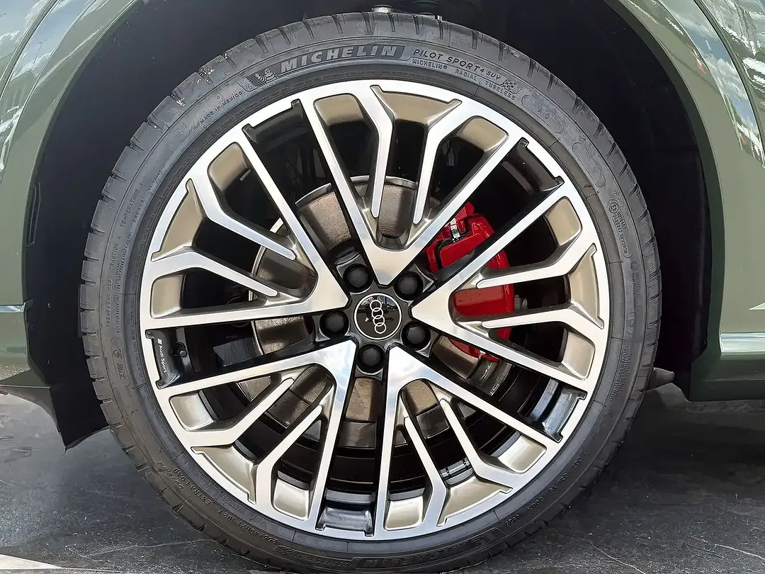 Audi Q5 - Thumbnail 4