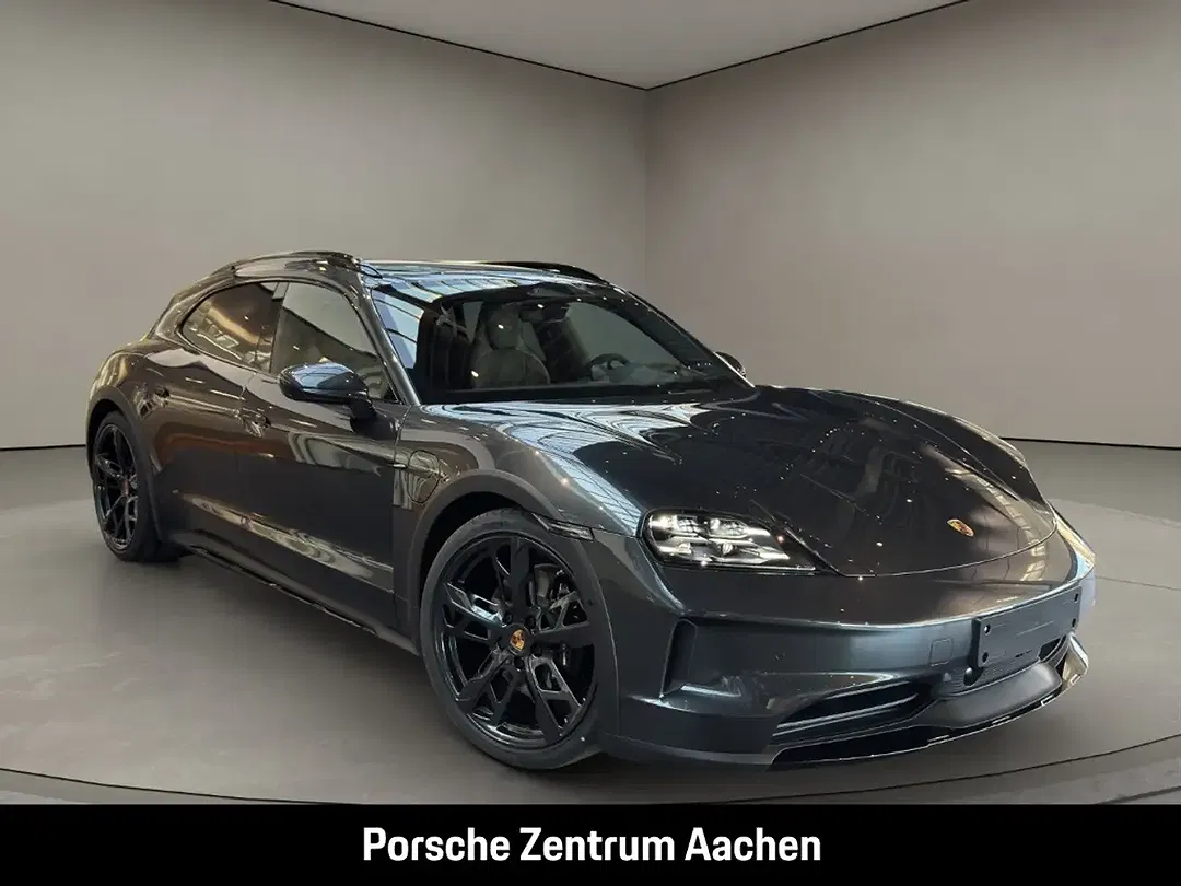 Porsche Taycan - Thumbnail 8