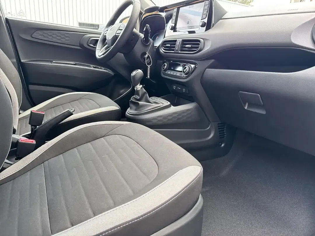 Hyundai i10 - Thumbnail 10