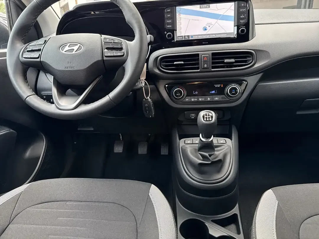 Hyundai i10 - Thumbnail 11