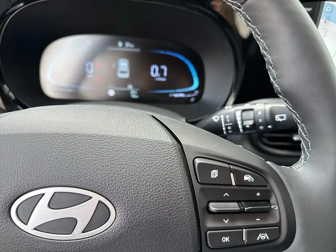 Hyundai i10 - Thumbnail 13