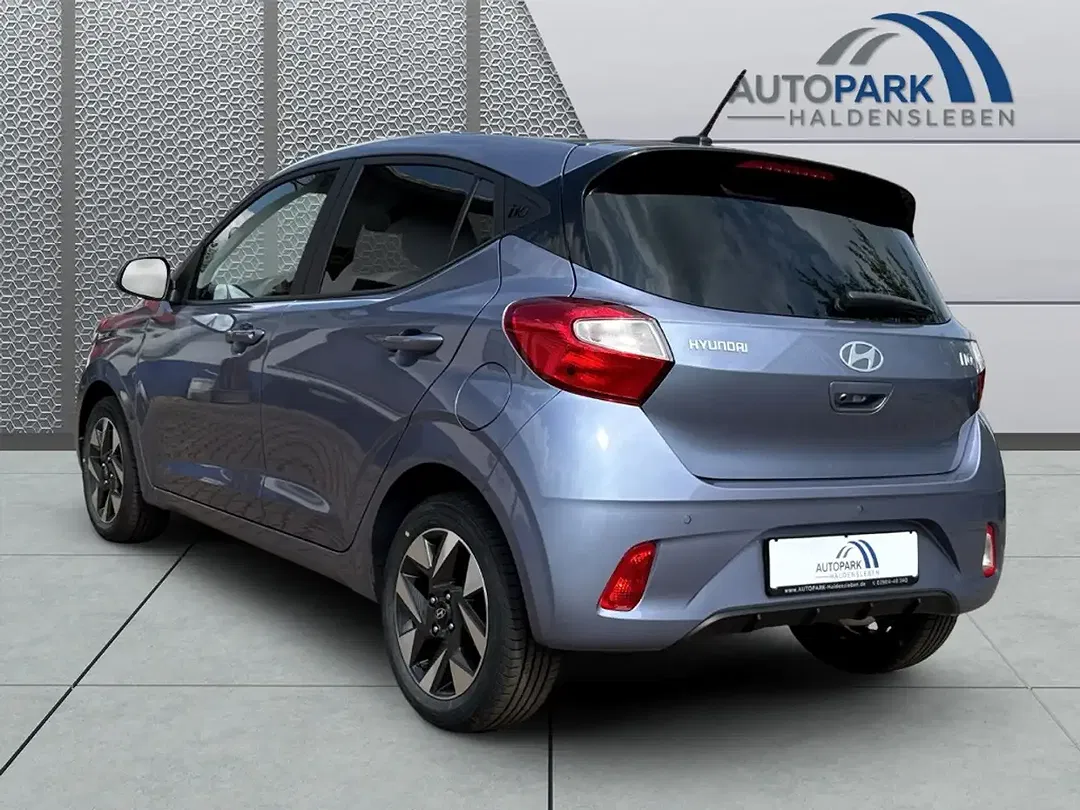 Hyundai i10 - Thumbnail 3