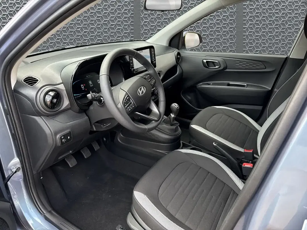Hyundai i10 - Thumbnail 9