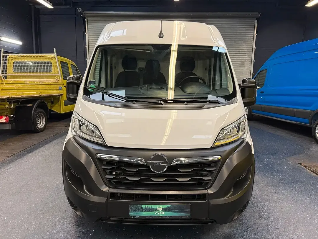Opel Movano - Thumbnail 3