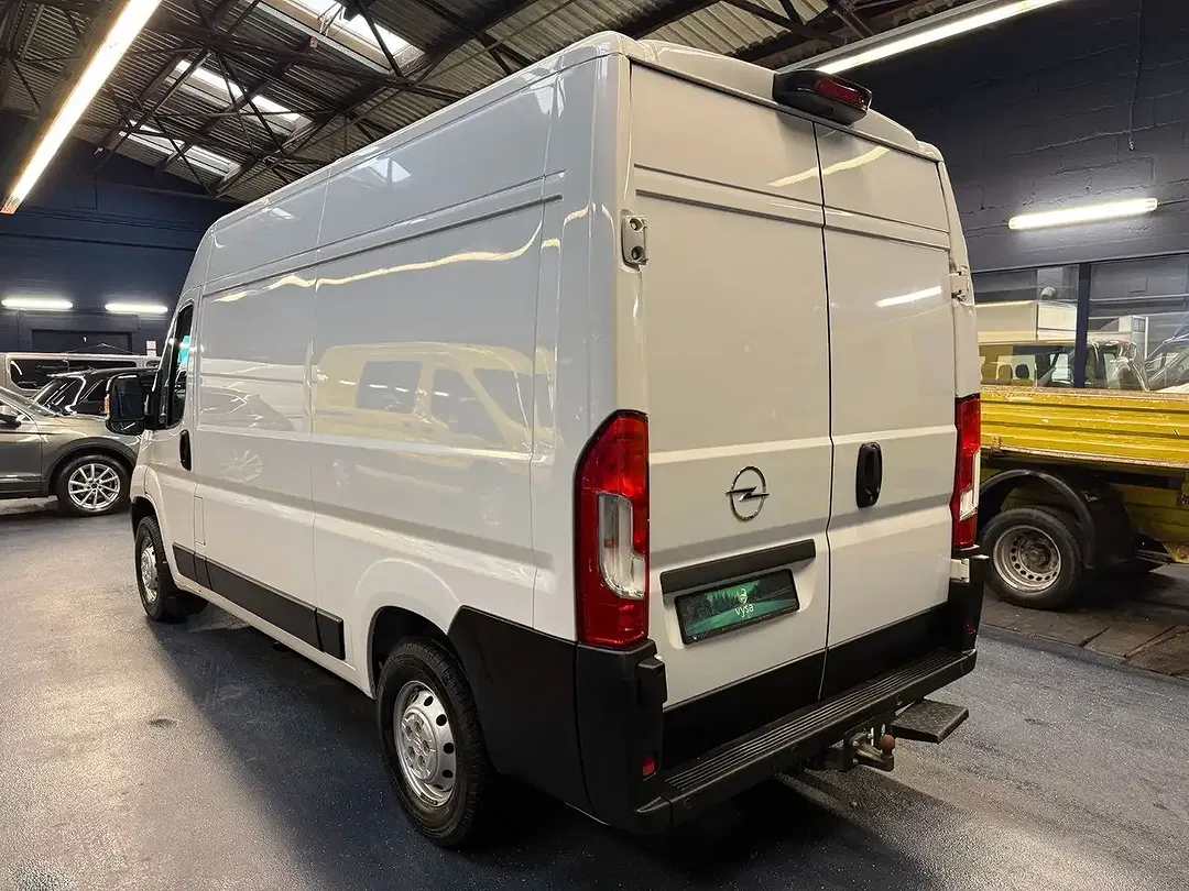 Opel Movano - Thumbnail 6