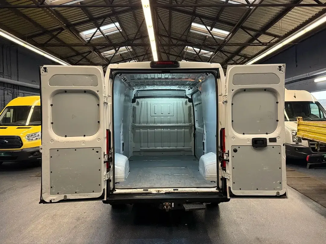 Opel Movano - Thumbnail 9