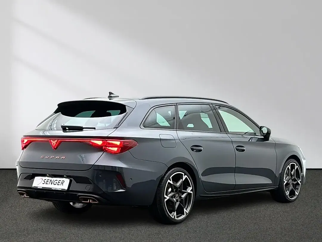 CUPRA Leon - Thumbnail 2