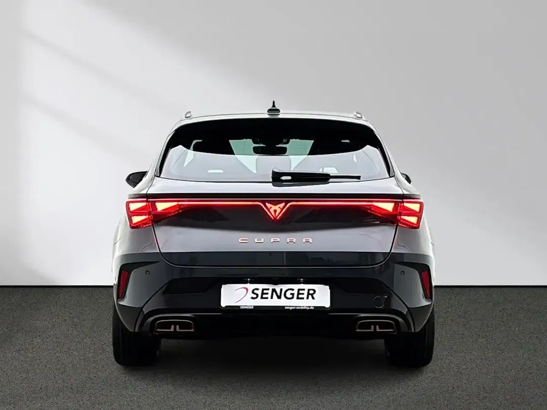 CUPRA Leon - Thumbnail 4