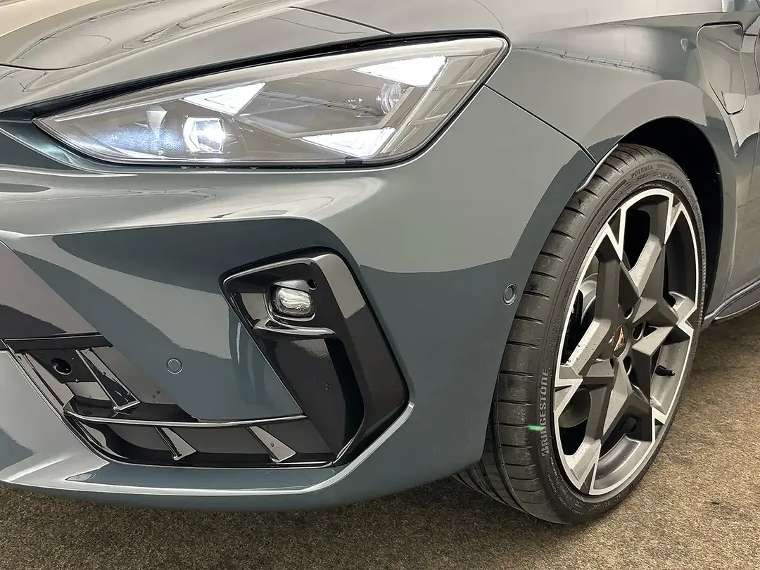 CUPRA Leon - Thumbnail 5