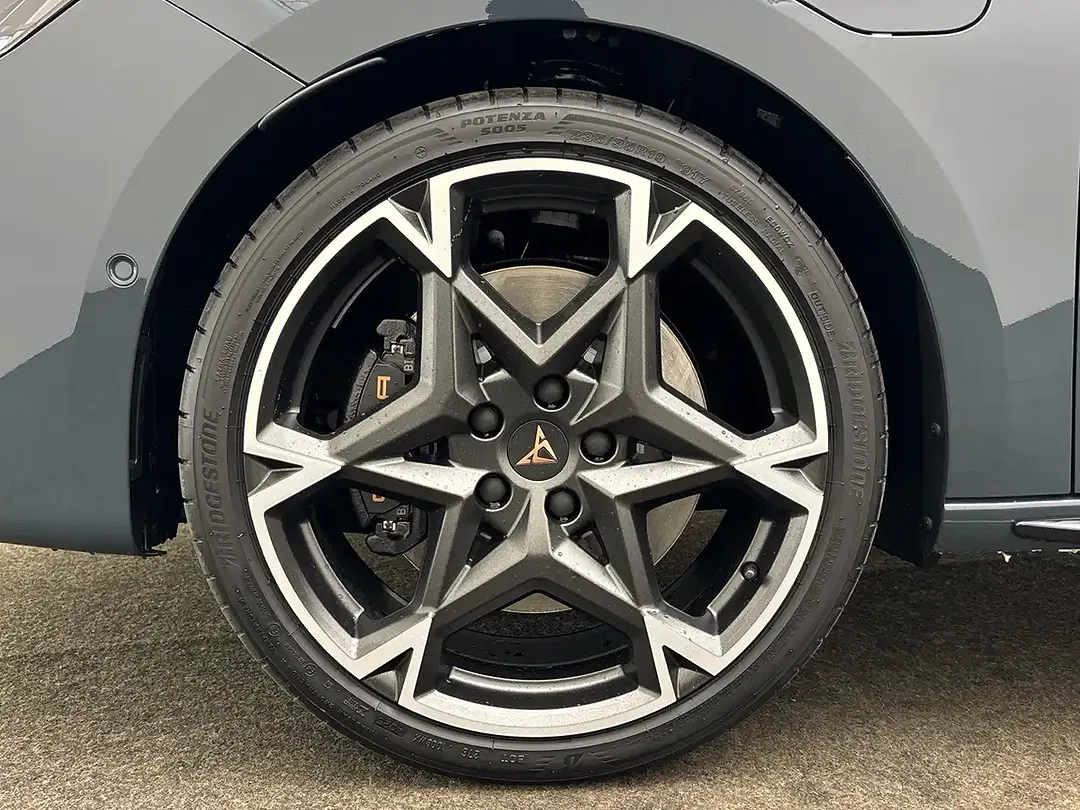 CUPRA Leon - Thumbnail 6