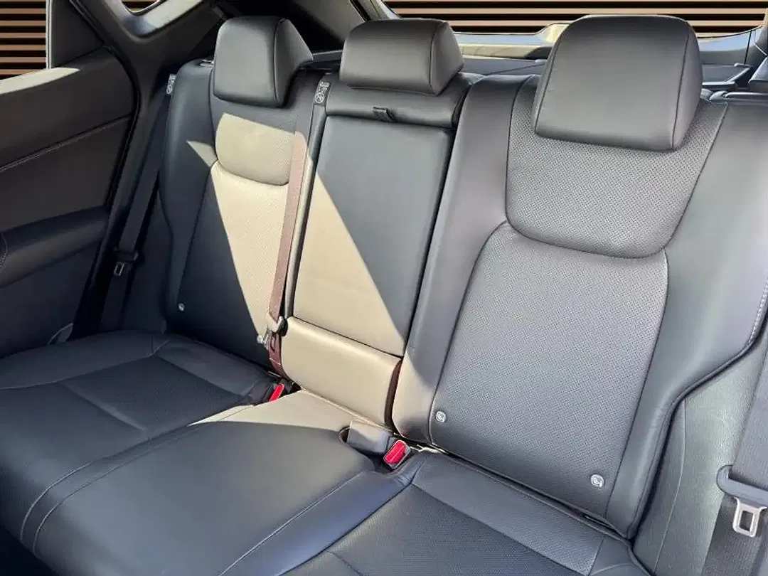 Lexus NX 450h+ - Thumbnail 14