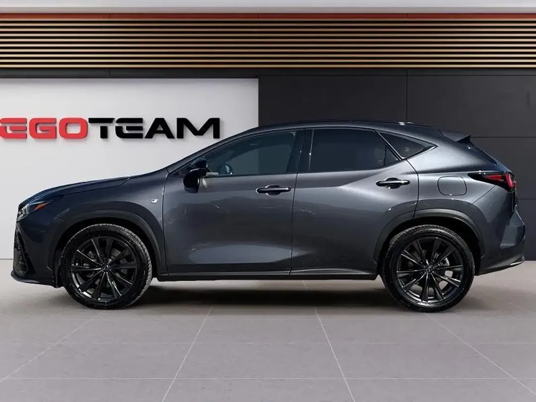 Lexus NX 450h+ - Thumbnail 2