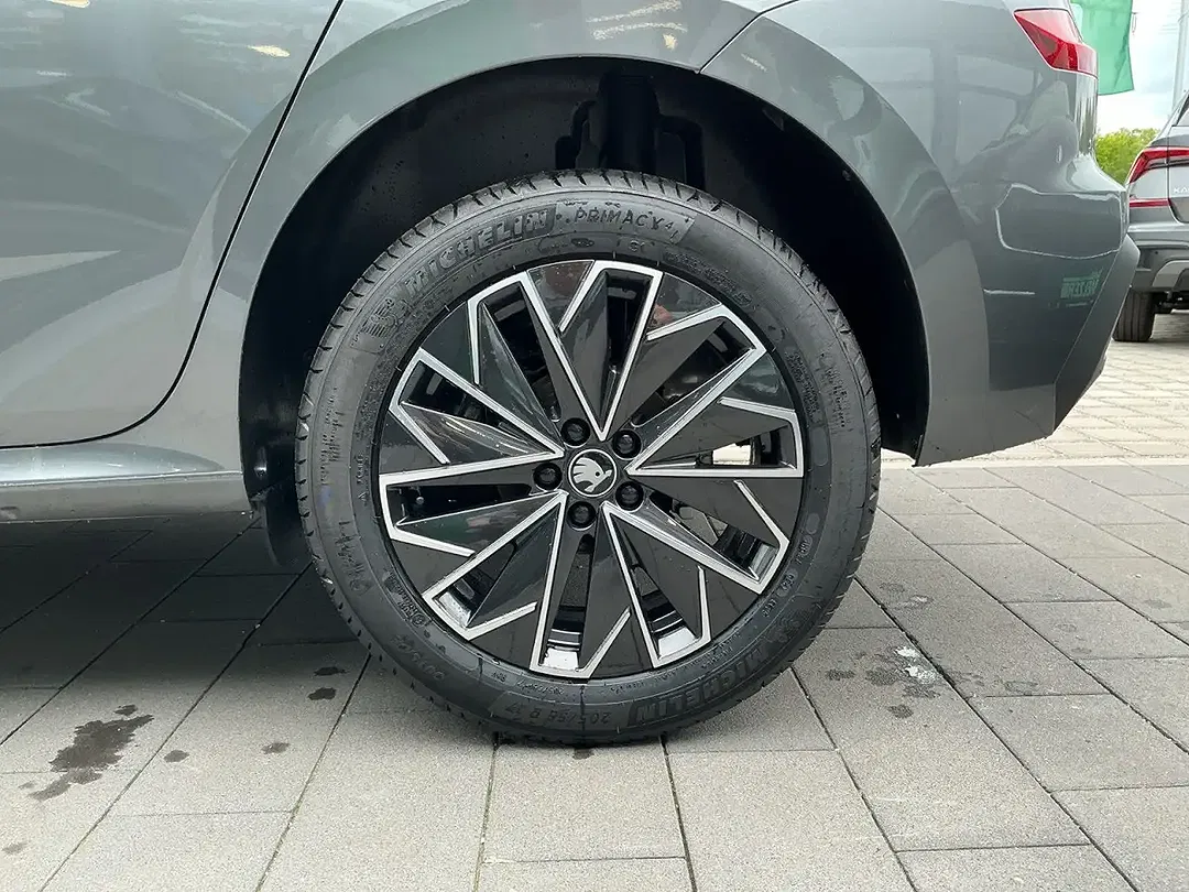 Skoda Kamiq - Thumbnail 11
