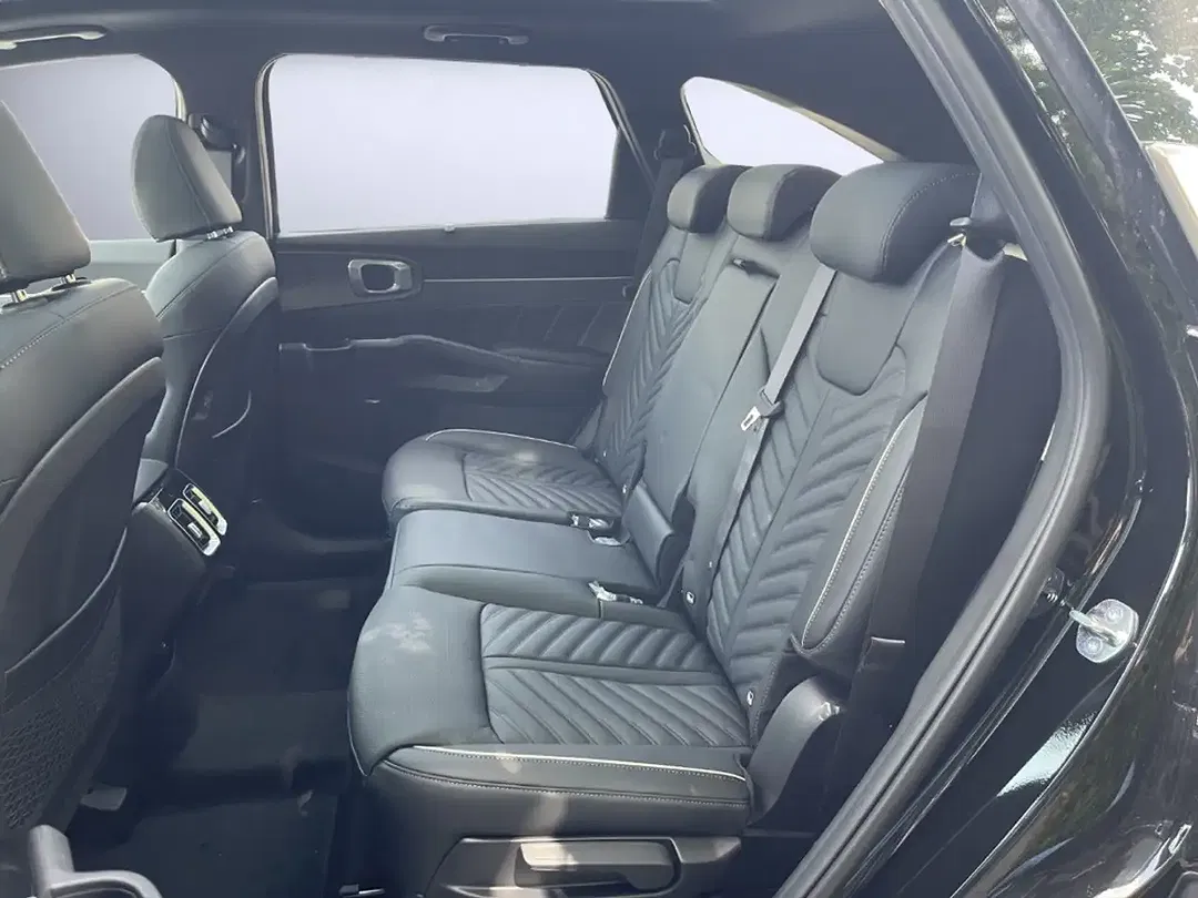Kia Sorento - Thumbnail 15