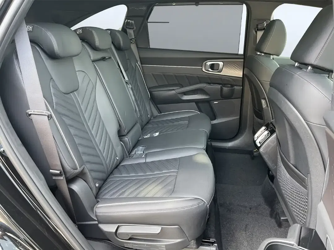 Kia Sorento - Thumbnail 9