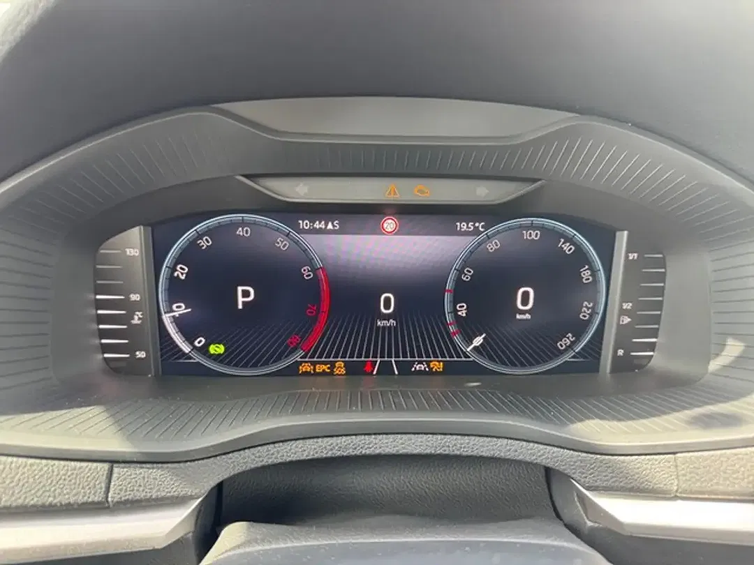 Skoda Karoq - Thumbnail 14