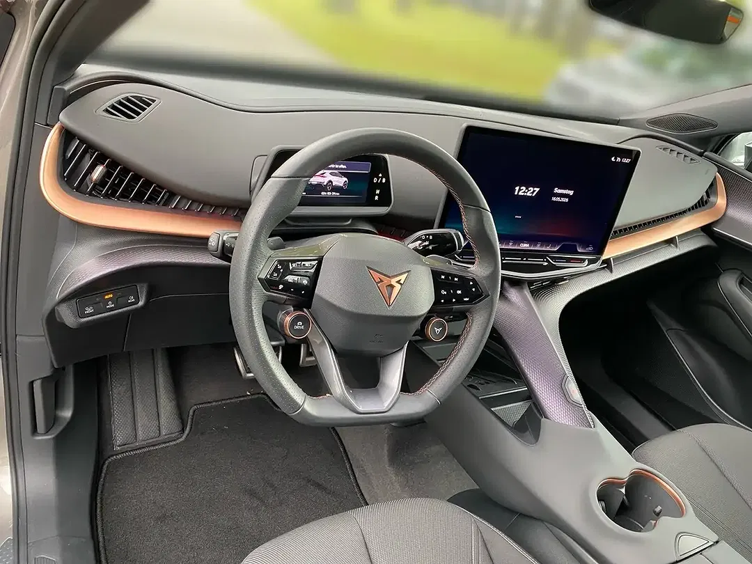 CUPRA Tavascan - Thumbnail 8