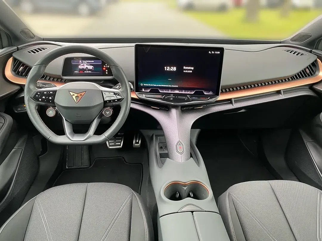 CUPRA Tavascan - Thumbnail 9