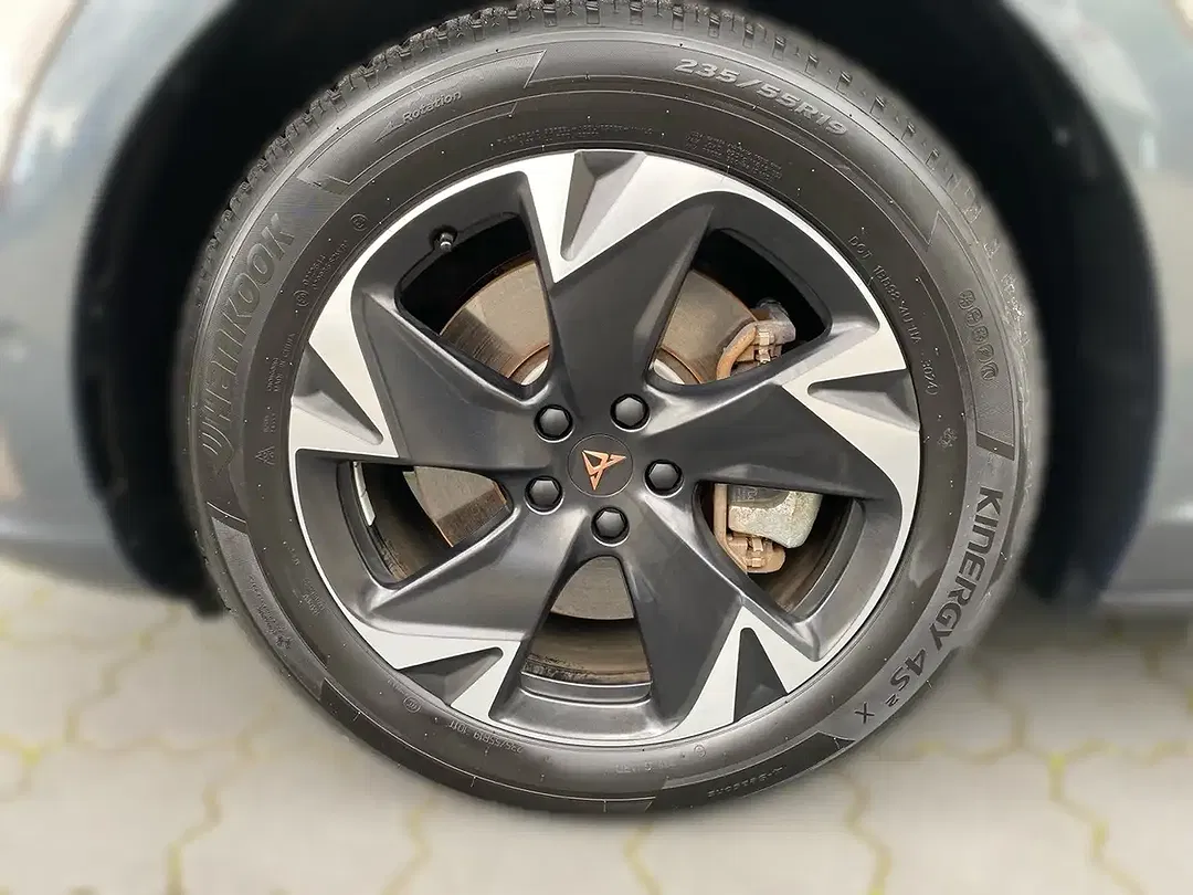 CUPRA Tavascan - Thumbnail 6
