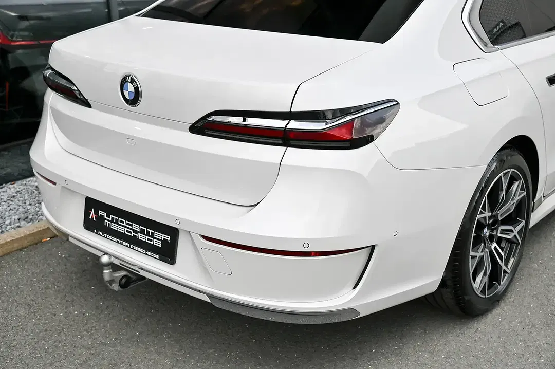 BMW 740 - Thumbnail 7