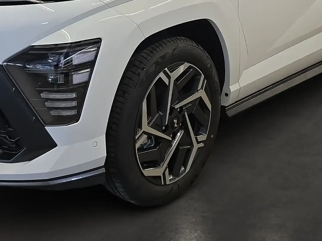 Hyundai KONA - Thumbnail 6