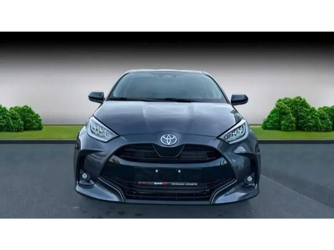 Toyota Yaris - Thumbnail 2