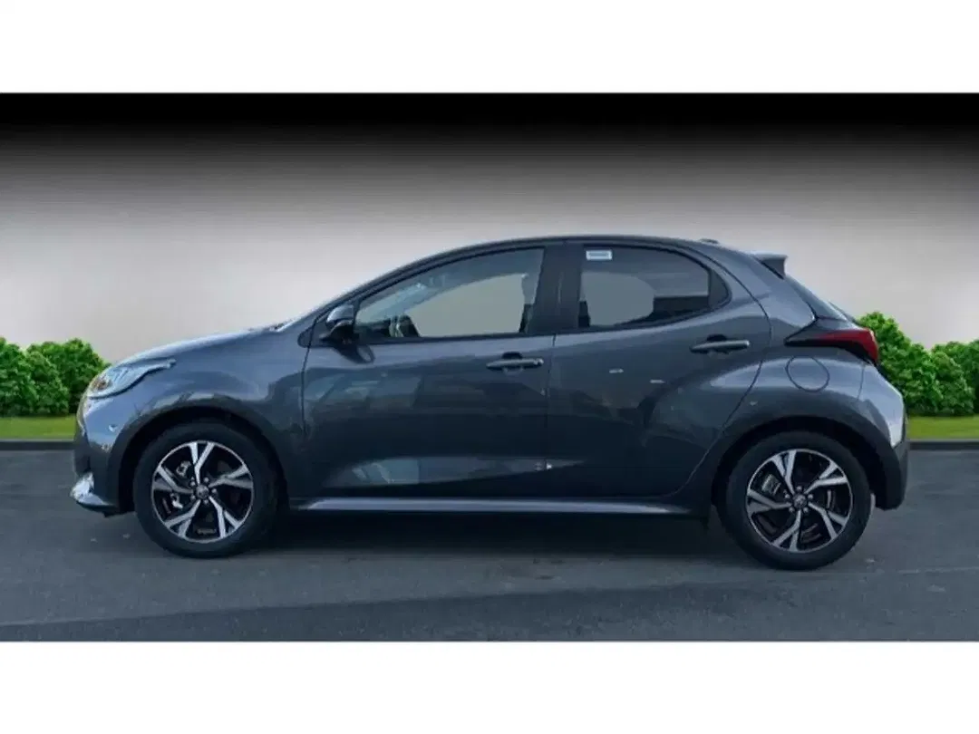 Toyota Yaris - Thumbnail 3