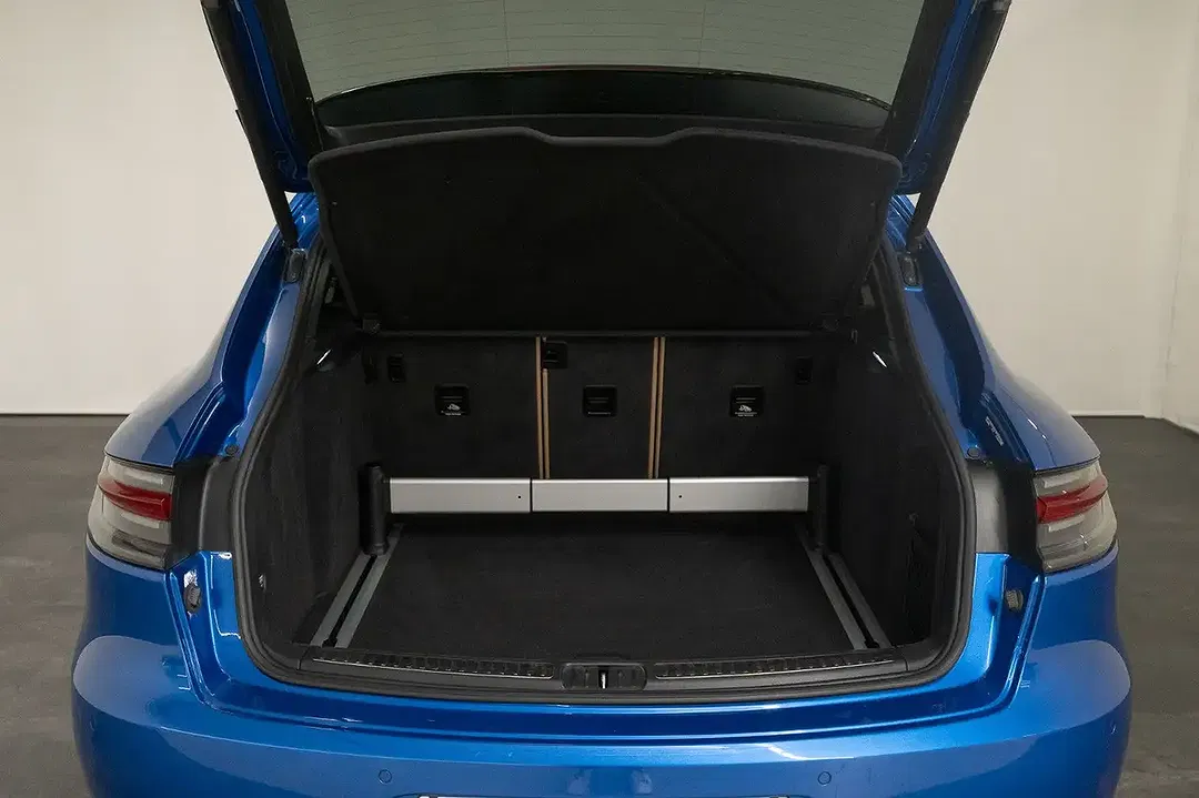 Porsche Macan - Thumbnail 8