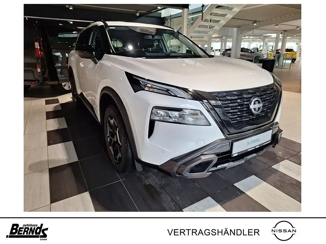 Nissan X-Trail - Thumbnail 3