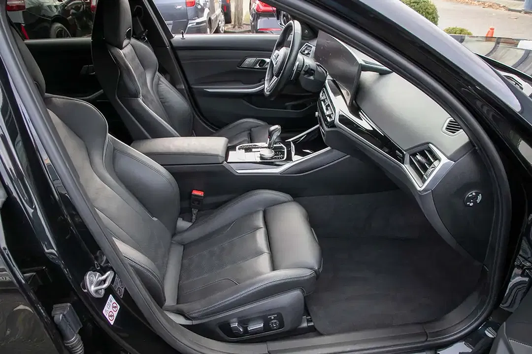 BMW M3 - Thumbnail 2