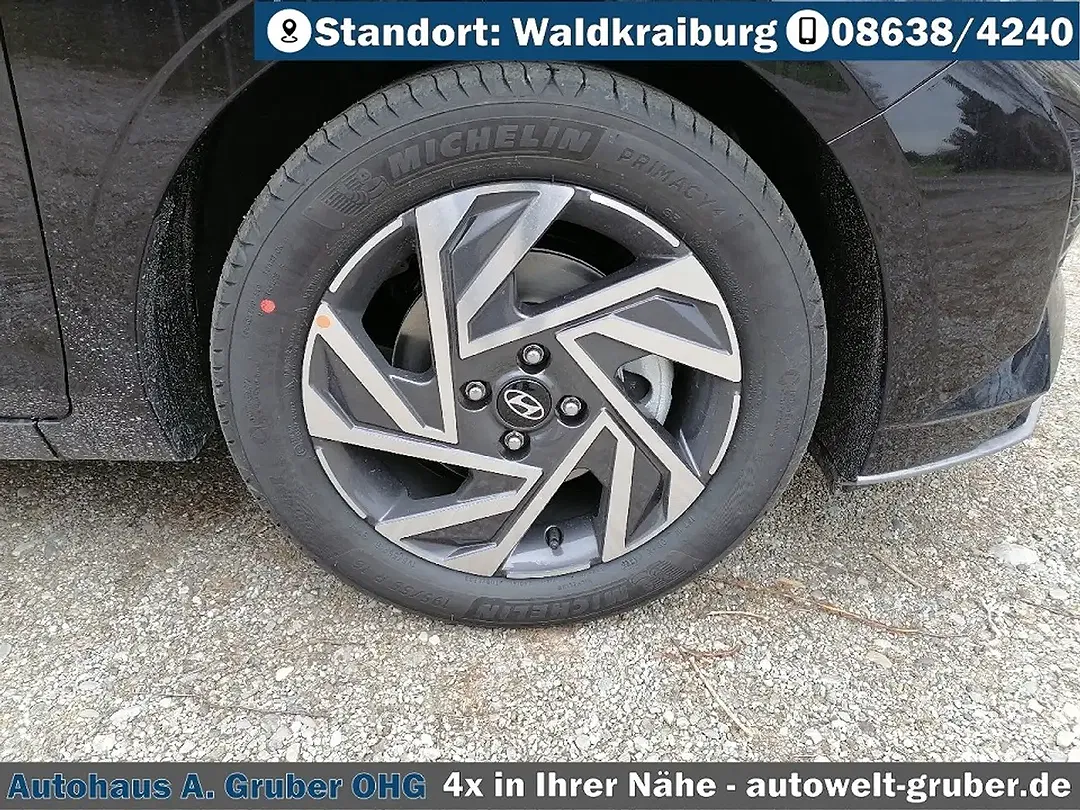Hyundai i20 - Thumbnail 9