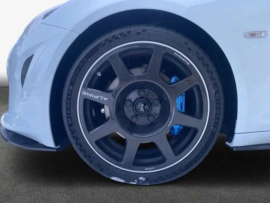 Alpine A110 - Thumbnail 7