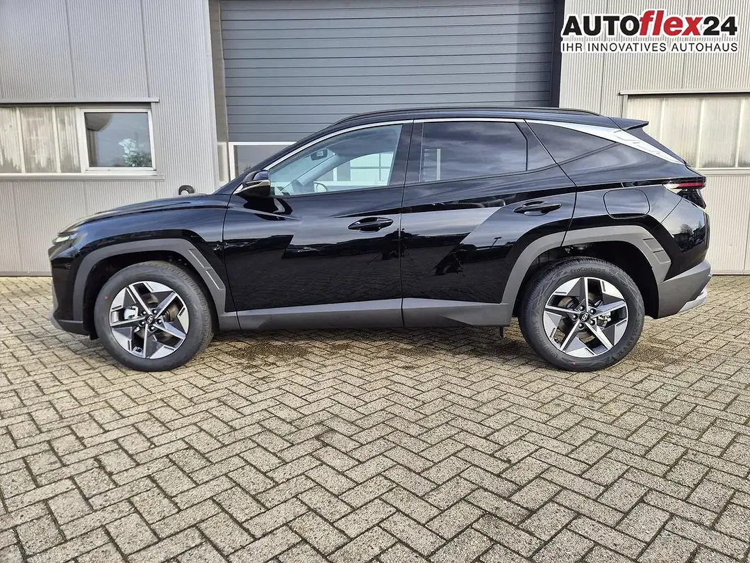 Hyundai TUCSON - Thumbnail 1