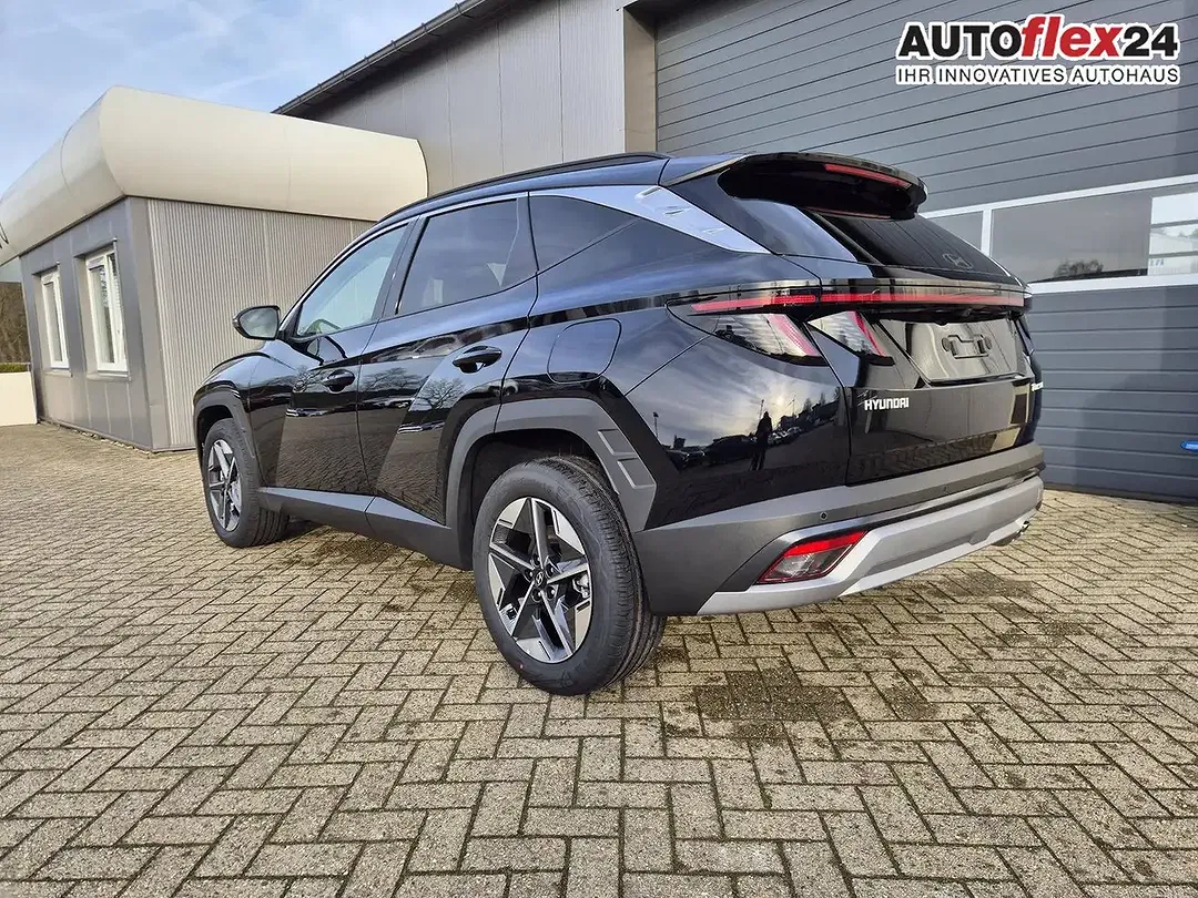 Hyundai TUCSON - Thumbnail 2