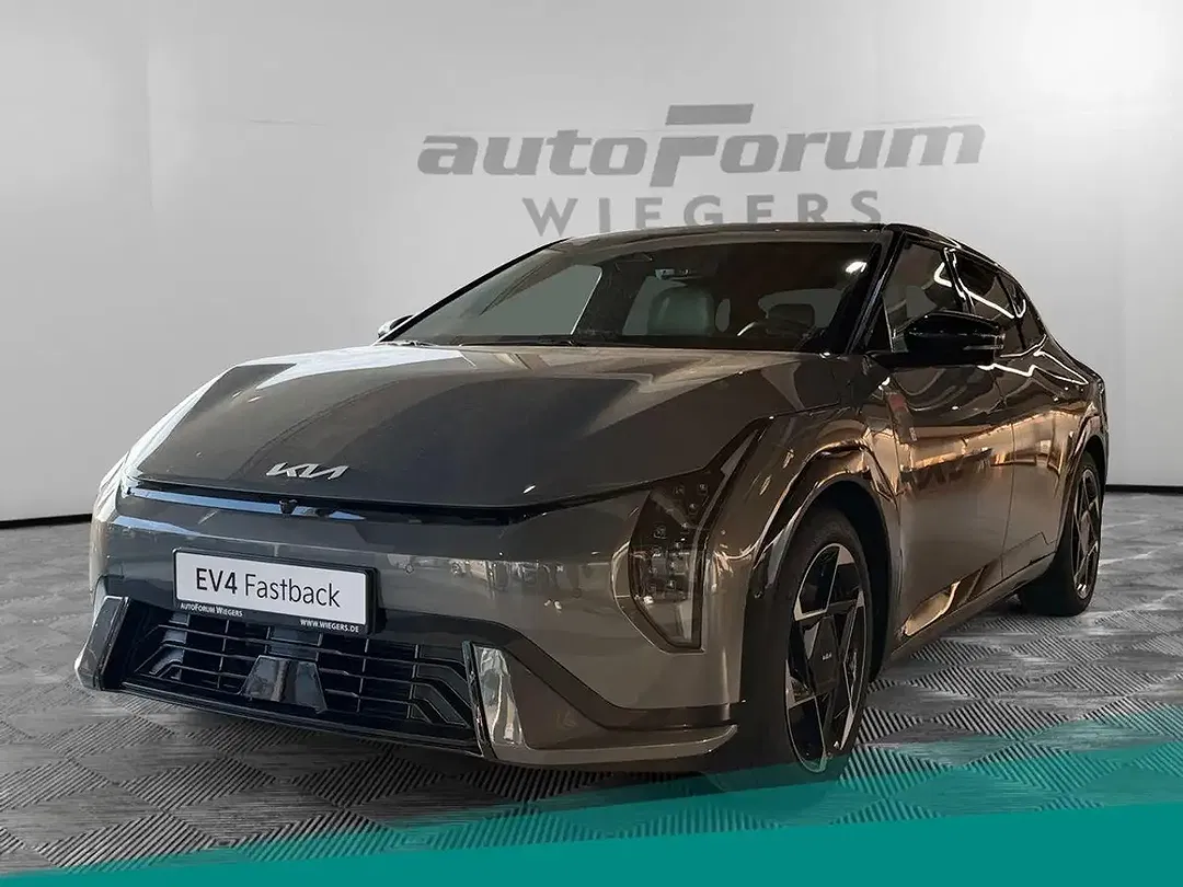 Kia EV4 - Thumbnail 1