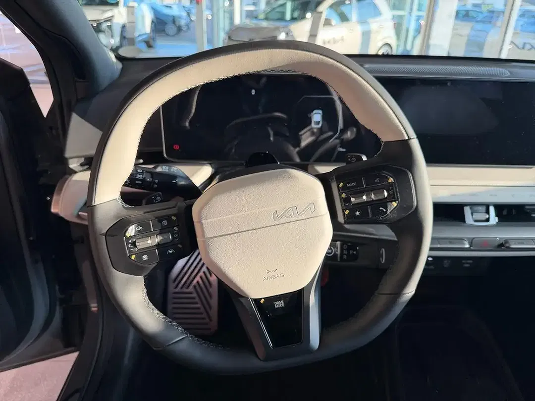 Kia EV4 - Thumbnail 8