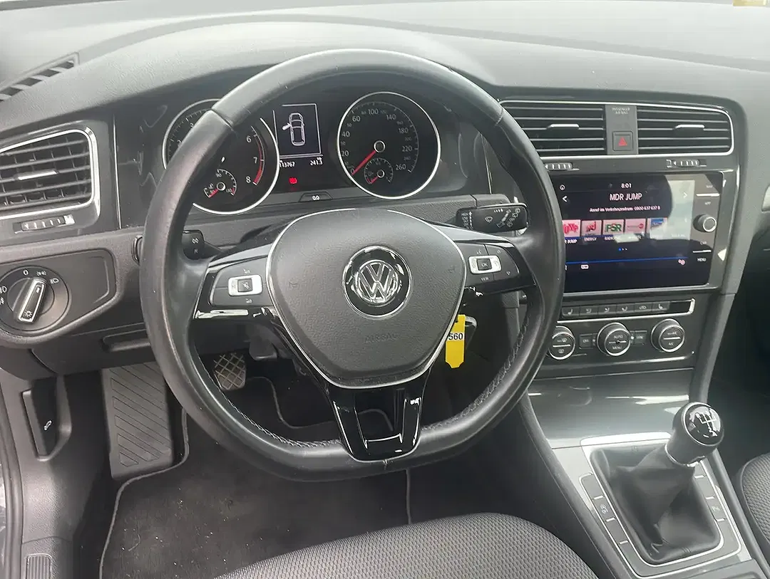 Volkswagen Golf - Thumbnail 11