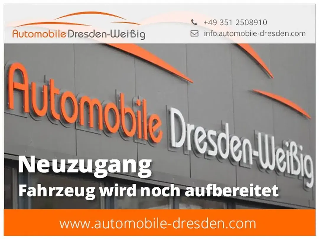 Volkswagen Golf - Thumbnail 2