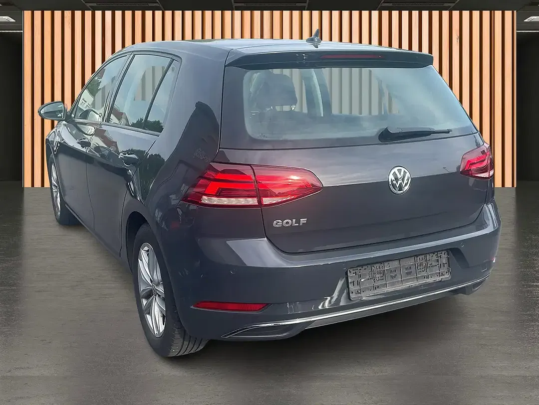 Volkswagen Golf - Thumbnail 3
