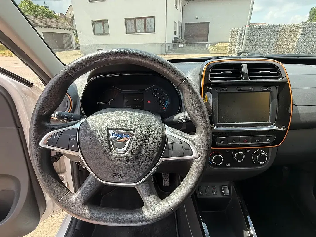 Dacia Spring - Thumbnail 11