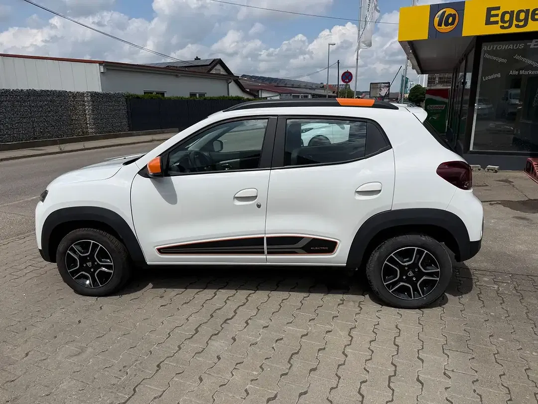 Dacia Spring - Thumbnail 2