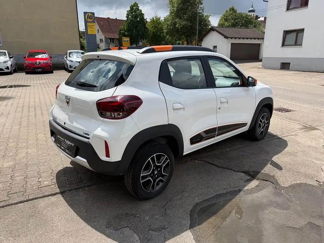 Dacia Spring - Thumbnail 5