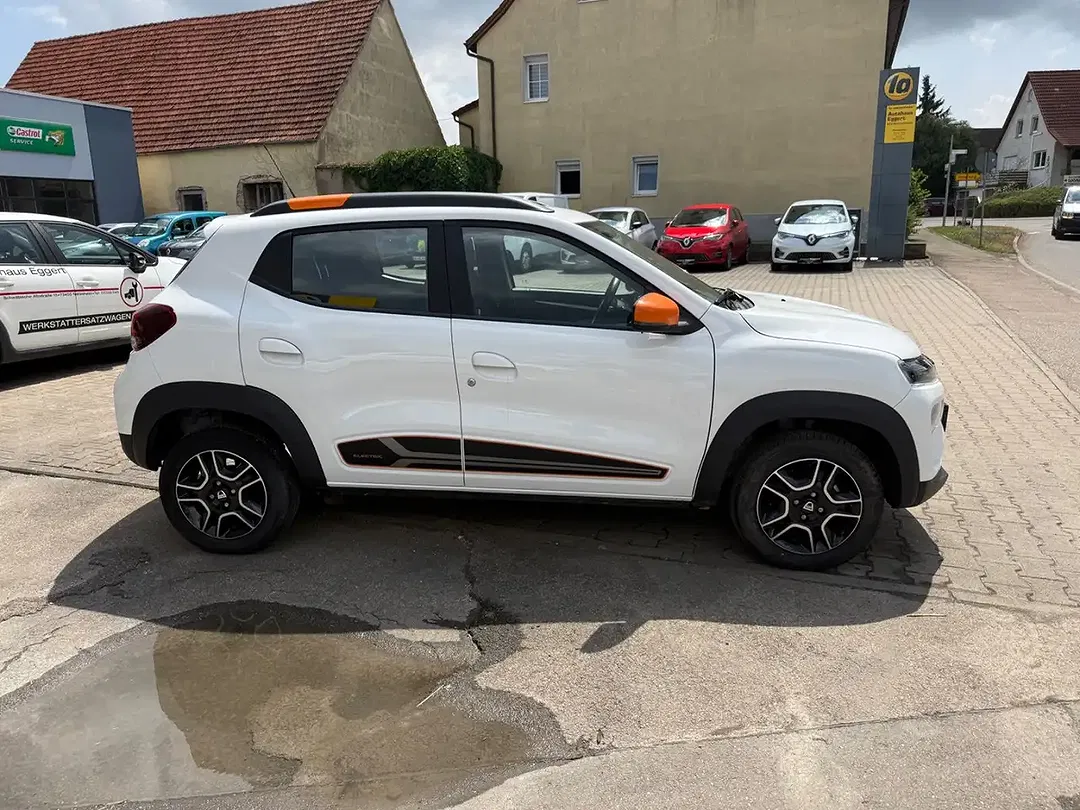 Dacia Spring - Thumbnail 6