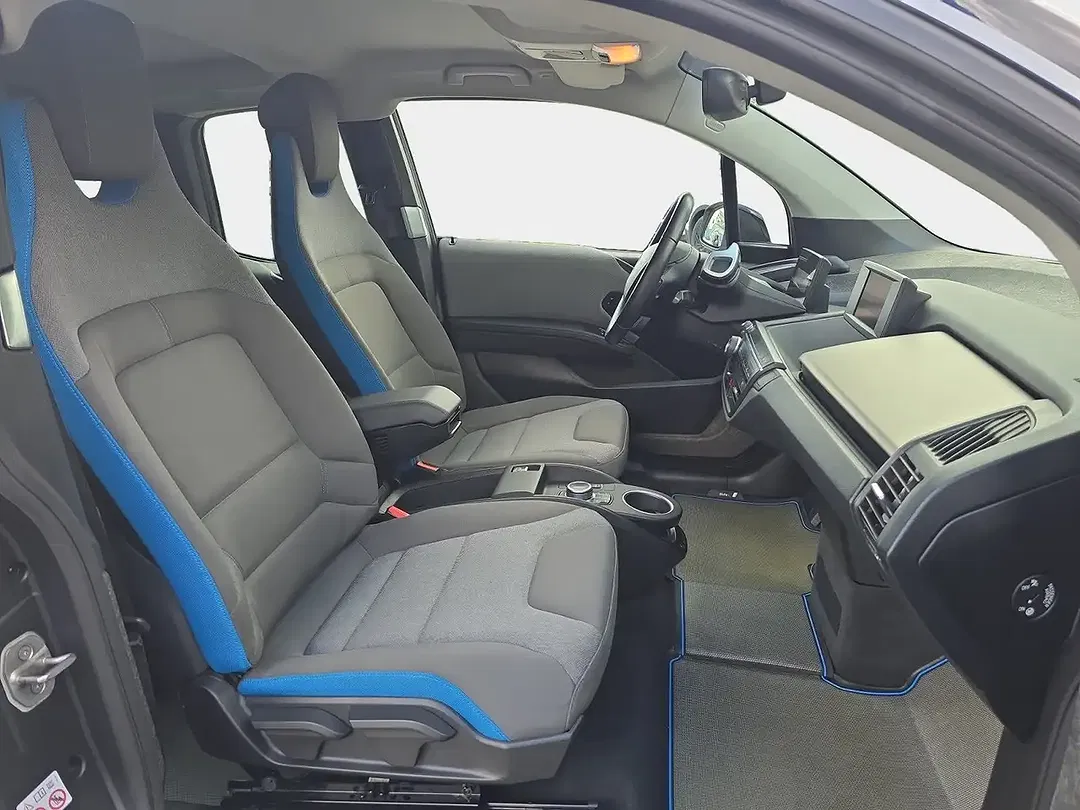 BMW i3 - Thumbnail 15